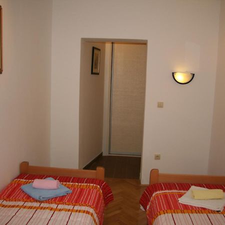 קרק Apartments Karabaic Krk מראה חיצוני תמונה