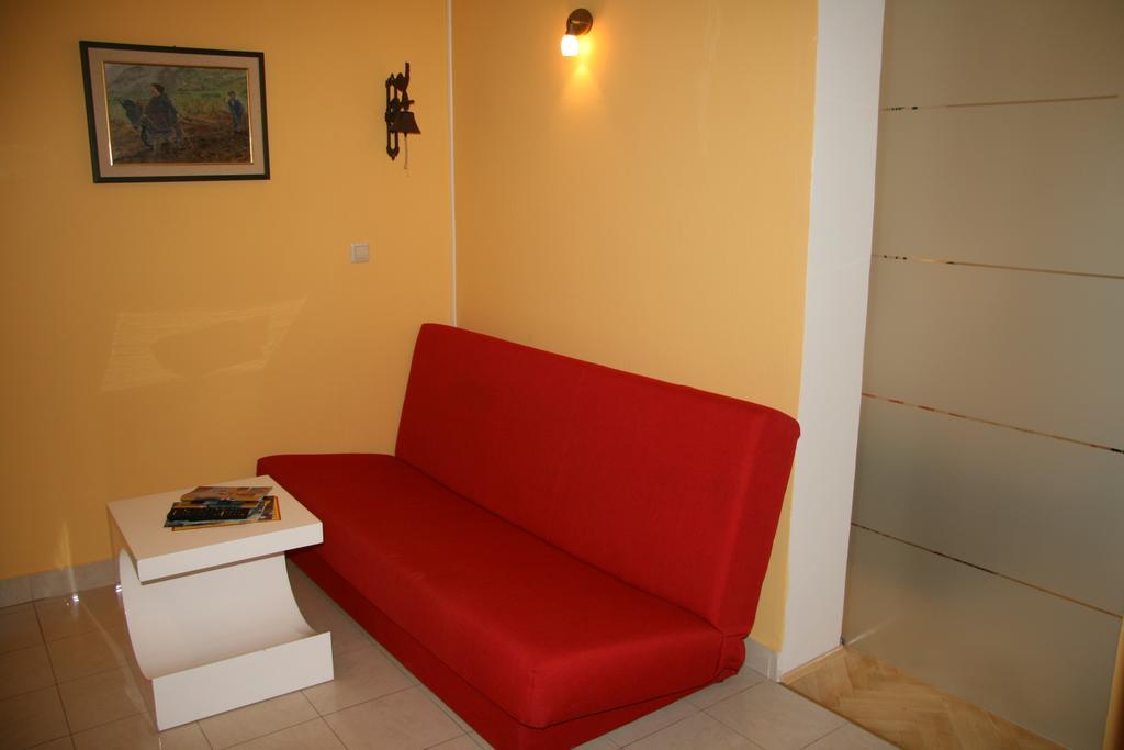 קרק Apartments Karabaic Krk מראה חיצוני תמונה