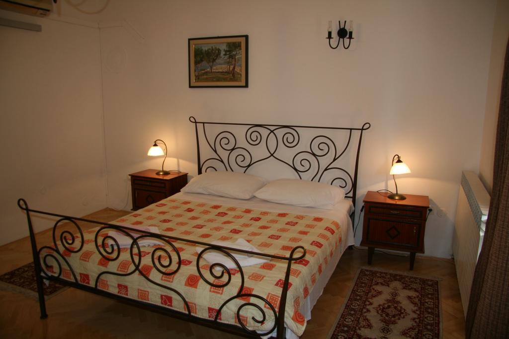 קרק Apartments Karabaic Krk מראה חיצוני תמונה