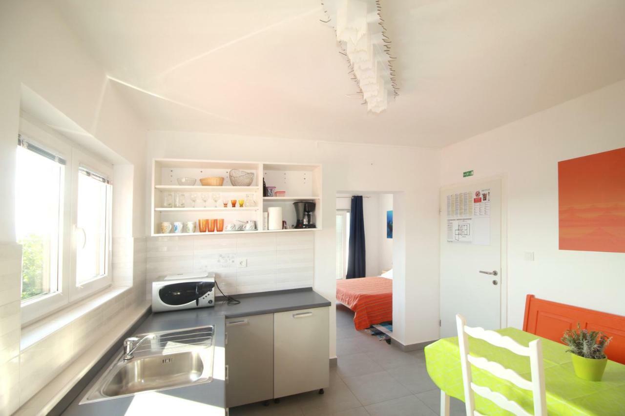 קרק Apartments Karabaic Krk מראה חיצוני תמונה