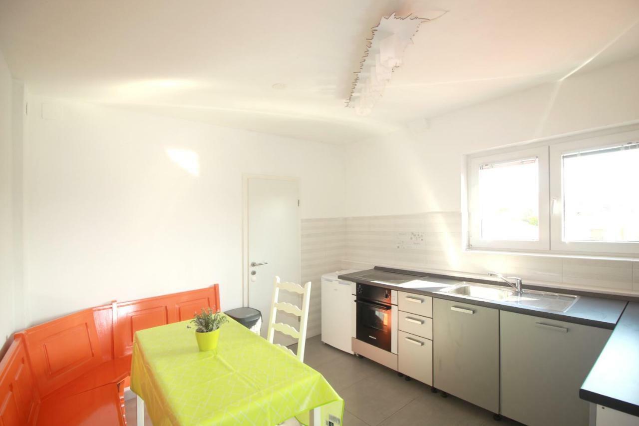 קרק Apartments Karabaic Krk מראה חיצוני תמונה