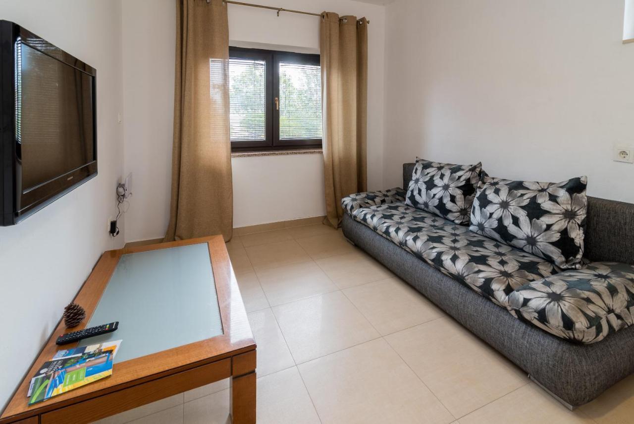קרק Apartments Karabaic Krk מראה חיצוני תמונה