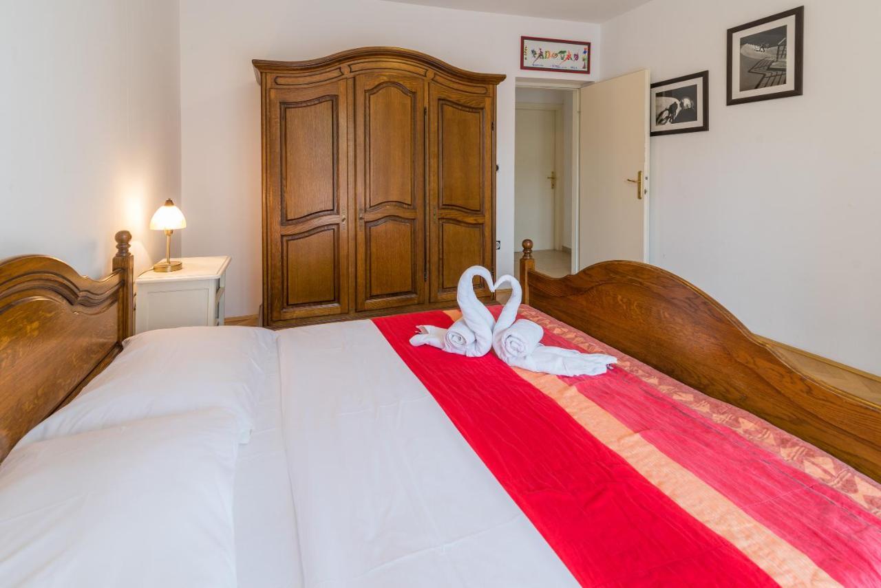 קרק Apartments Karabaic Krk מראה חיצוני תמונה